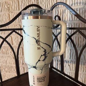 NWT Stanley Mist Marble 40oz ProTour Tumbler